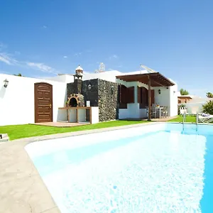 Villa El Golfo - By Az, Puerto del Carmen (Lanzarote)